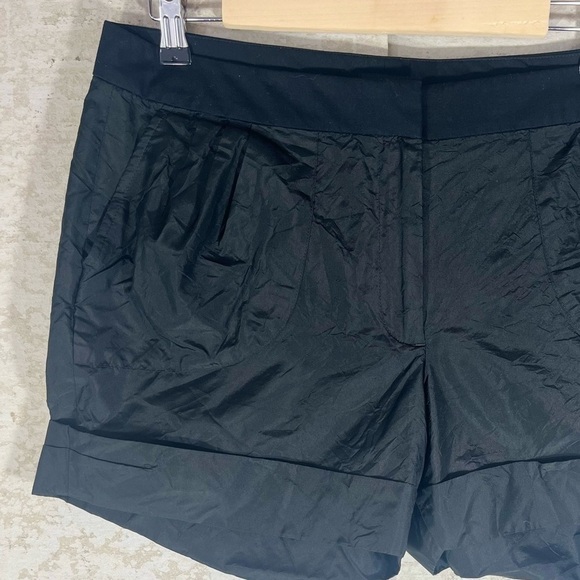 J. CREW 100% Silk Black Shorts Cuffed Hem Size 8 Old Money Quiet Luxury Natural - Picture 2 of 8
